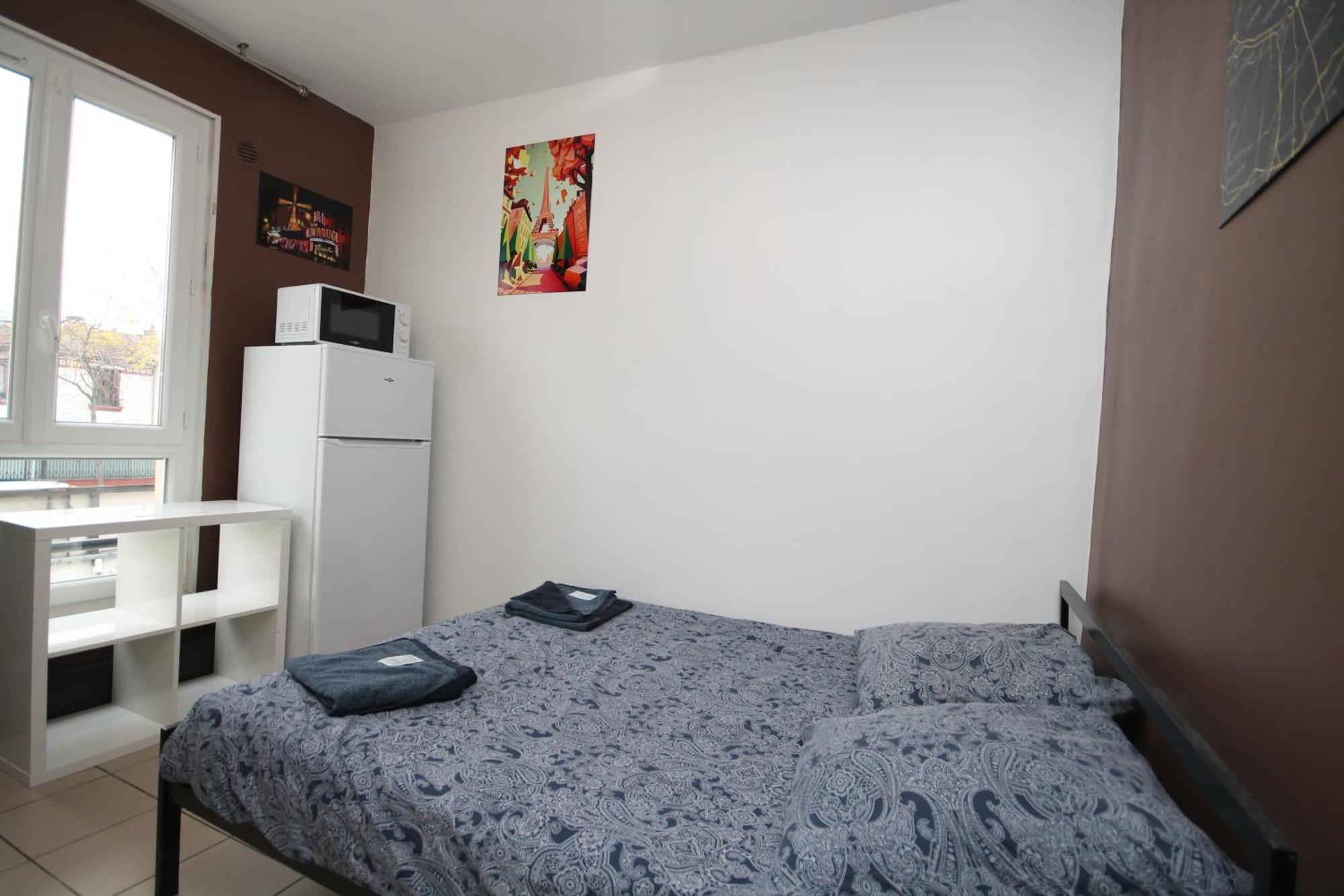 08 - Chambre Proche Paris Et Transports Avec Tv Wifi Сен-Дені Екстер'єр фото