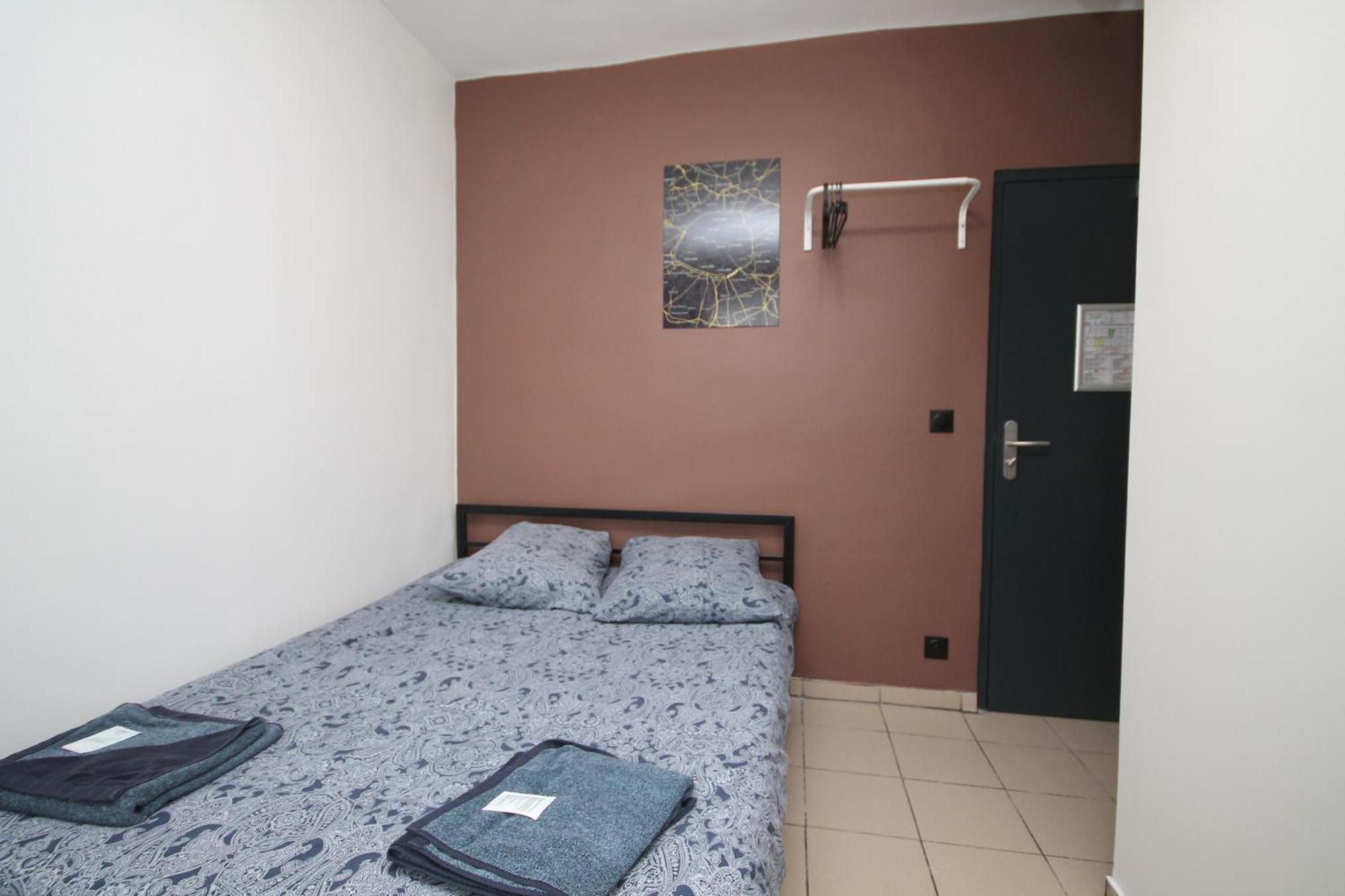 08 - Chambre Proche Paris Et Transports Avec Tv Wifi Сен-Дені Екстер'єр фото
